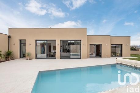 Maison à vendre 5 pièces 146 m² Saint-Donat-sur-l'Herbasse