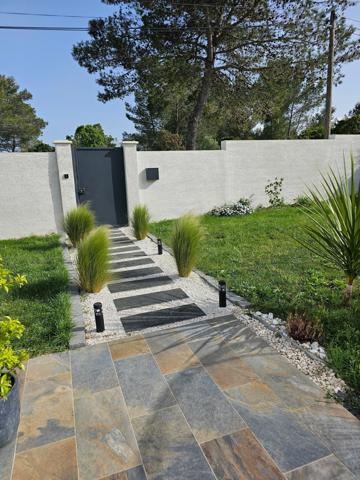 Maison contemporaine à la vue fantastique