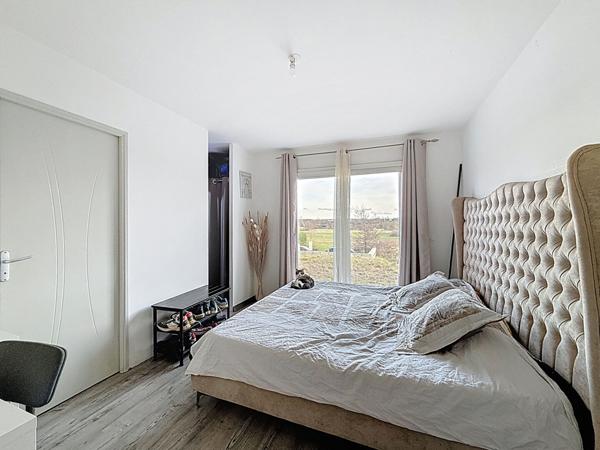 Maison Chalamont 4 pièces 101 m2, plain pied, 3 chambres, terrain 762m2