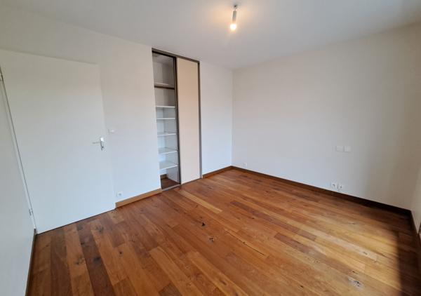 T3 AVEC BALCON ET GARAGE ref 1-35