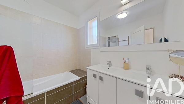 Maison à vendre 5 pièces 103 m² Roquebrune-sur-Argens