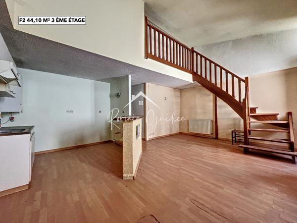 Millau (12100) IMMEUBLE DE RAPPORT de 321 M² AVEC LOCAL COMMERCIAL HYPERCENTRE