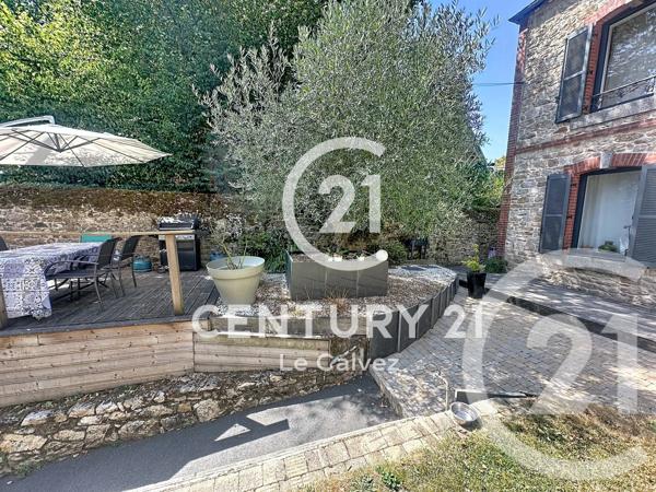 Maison à vendre  6 pièces - 159 m 2   GUINGAMP  - 22