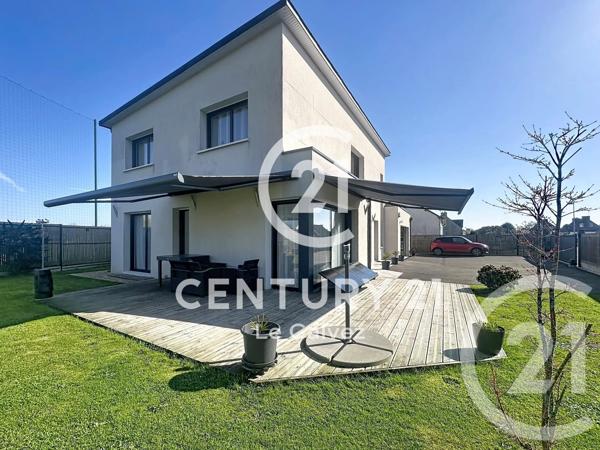 Maison à vendre  6 pièces - 159 m 2   GUINGAMP  - 22
