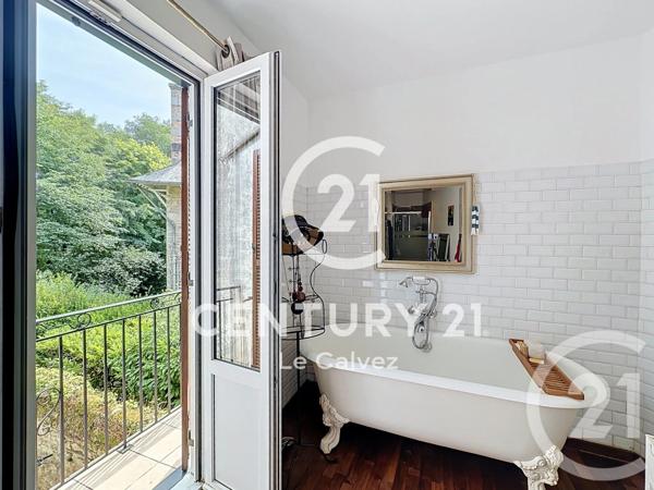 Maison à vendre  6 pièces - 159 m 2   GUINGAMP  - 22