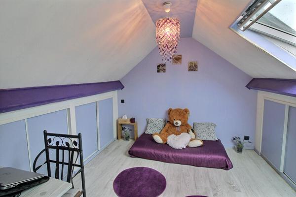 Maison ancienne rénovée 2 chambres secteur EPERNON avec dépendance, atelier et garage