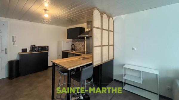 Niort. Appartement T2 bis rénové, meublé. Niort (79000)