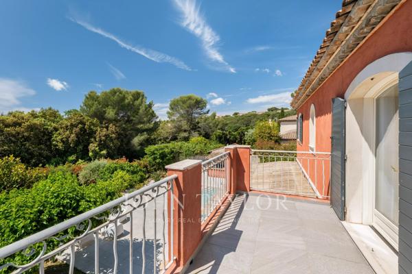 Villa située dans le domaine très prisé de la Chèvre d'Or à Biot