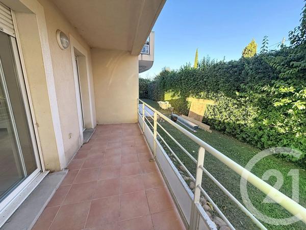 Appartement T3 à vendre  3 pièces - 66,89 m 2   CHATEAURENARD  - 13