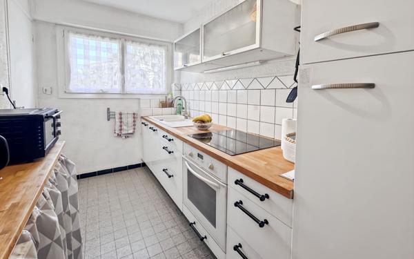 Appartement à vendre    3 pièces •  Hyères