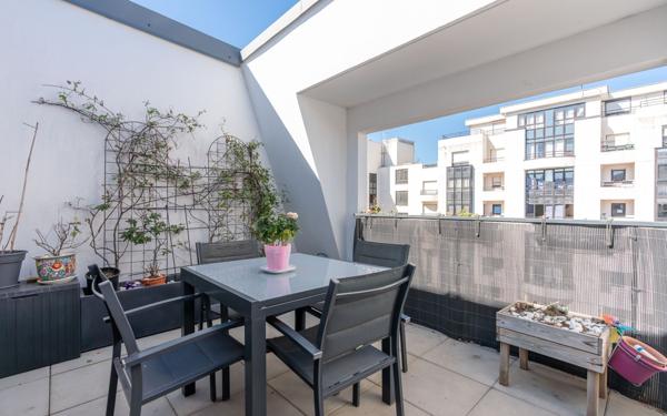 Appartement à vendre    4 pièces • 84 m2 Maisons-Alfort
