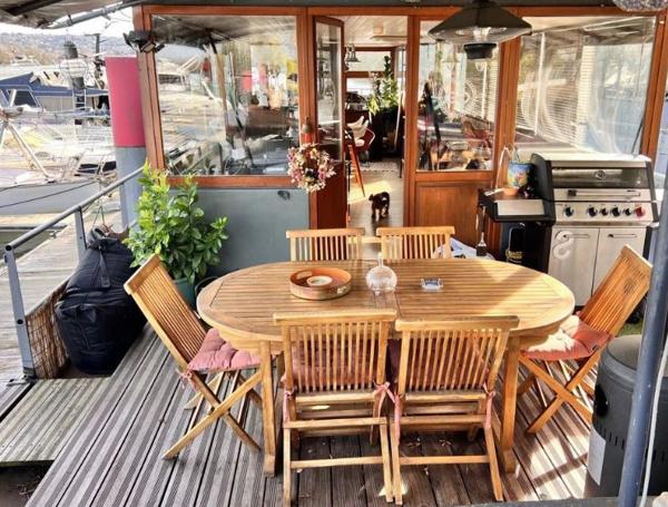Maison
         5 pièces
        - 200 m² 475 000 € *