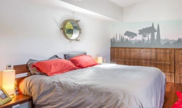 Maison
         5 pièces
        - 200 m² 475 000 € *