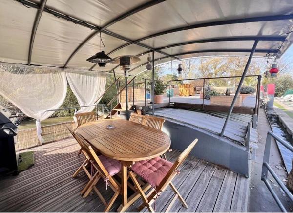 Maison
         5 pièces
        - 200 m² 475 000 € *