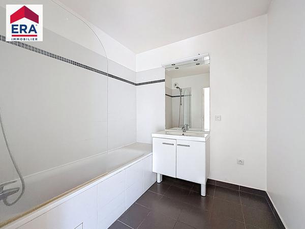 A VENDRE - 2 PIECES 55m² + BALCONS