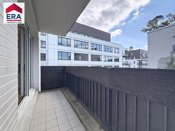 A VENDRE - 2 PIECES 55m² + BALCONS