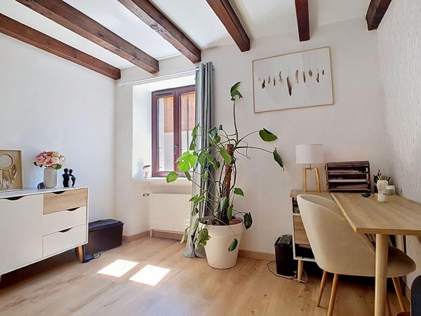 Perrignier, Maison 104 m², 3 ch. jardin 561 m² & garage , Pompe à chaleur, DPE C  Gare Léman Express