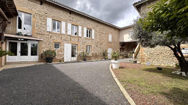 Maison de 560 m²