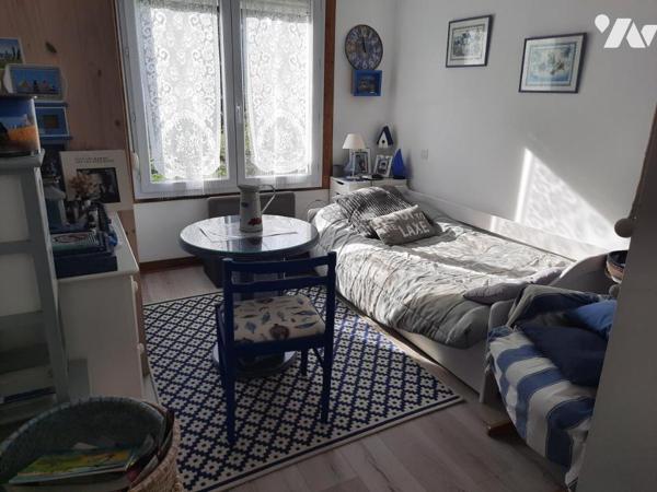 A VENDRE 56 THEIX-NOYALO, bourg de THEIX, maison 3 chambres, jardin 906 m²