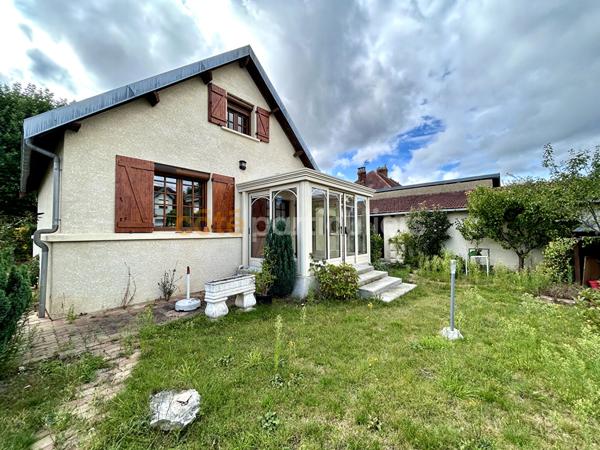 Vente
                Maison88 m² - 4 Pièces -
                    SAINT AUBIN LES ELBEUF (76410)