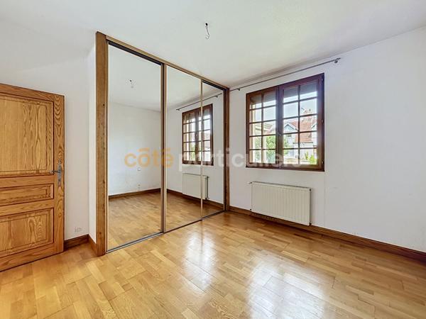 Vente
                Maison88 m² - 4 Pièces -
                    SAINT AUBIN LES ELBEUF (76410)