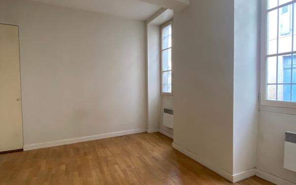 Appartement à vendre    2 pièces •  Orthez