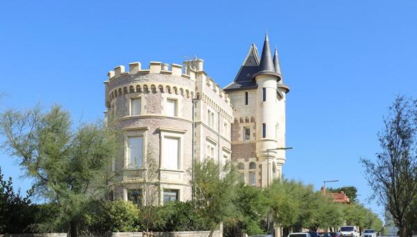 Vue mer et cachet authentique pour cet appartement atypique à Biarritz