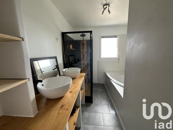 Maison à vendre 4 pièces 102 m² Sainte-Lizaigne