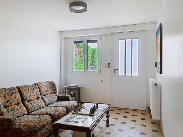 À vendre - Maison, 5 pièces située à Rueil-Malmaison (92500)