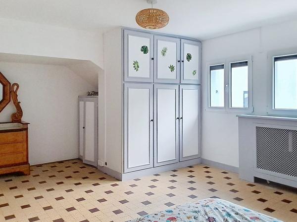 À vendre - Maison, 5 pièces située à Rueil-Malmaison (92500)