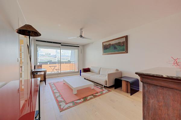 A vendre - Paris 17 : Appartement - 2 pièces - 54m² - balcon, ascenseur, parking - DPE D