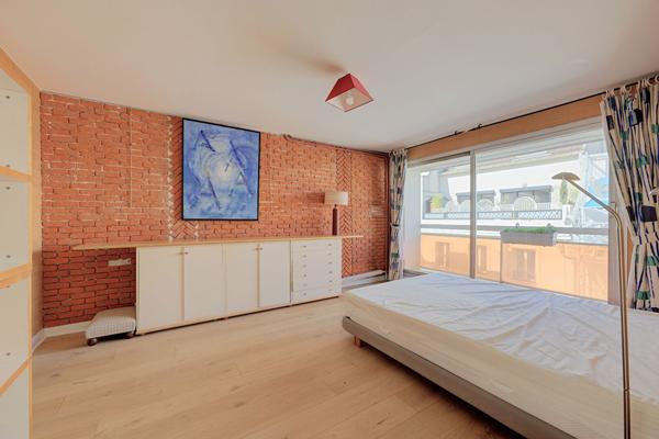 A vendre - Paris 17 : Appartement - 2 pièces - 54m² - balcon, ascenseur, parking - DPE D