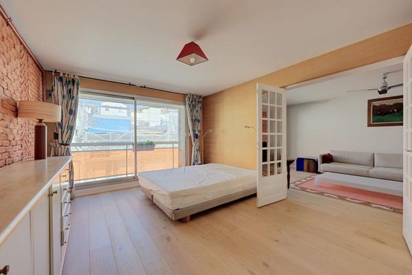 A vendre - Paris 17 : Appartement - 2 pièces - 54m² - balcon, ascenseur, parking - DPE D