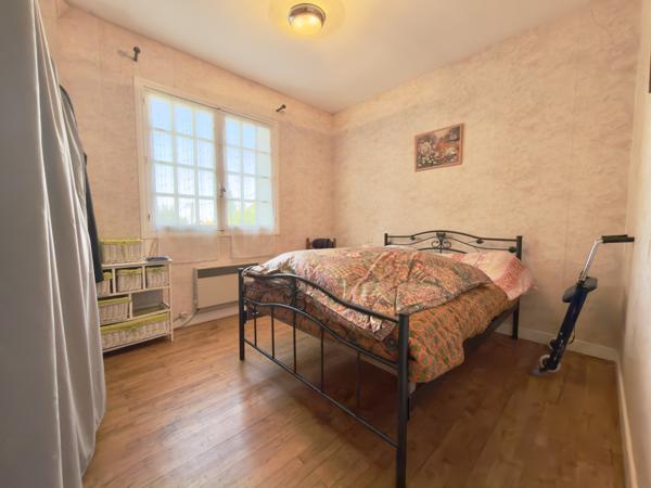Maison avec grand garage, terrasses et jardin. Fumel (47500)