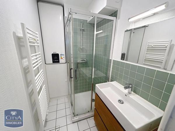 Appartement à louer 2 pièces 60.53m² Auray (56400)