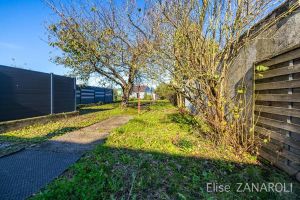Maison 3 chambres avec jardin, garage et dépendance!