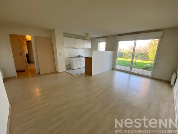 Appartement deux chambres, terrasse, parking