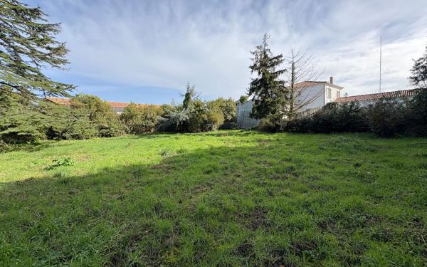 Maison à vendre    8 pièces •  Saint-Georges-d'Oléron