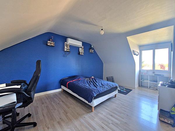 Maison Soeurdres 7 pièce(s) 169 m2