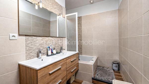 Maison contemporaine de 100,63 m²