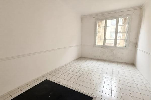 Appartement à rénover 1 er étage