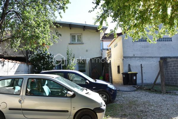 Immeuble de 240 m²
