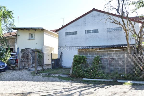 Immeuble de 240 m²