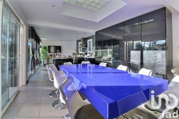 Maison à vendre 7 pièces 279 m² Saint-Raphaël