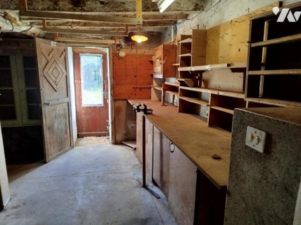Vente sur la commune d'Epineux le Seguin maison avec jardin