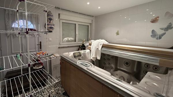 Ensemble immobilier de 2 maisons individuelles