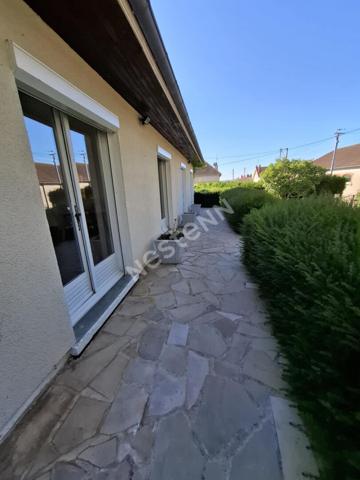 Maison Montceau Les Mines 5 pièce(s) 102m2, terrain 772m2