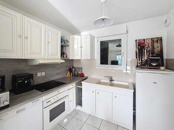 Appartement avec vue sur le blavet, 39m², 1 chambre, 1 place privative - Hennebont.