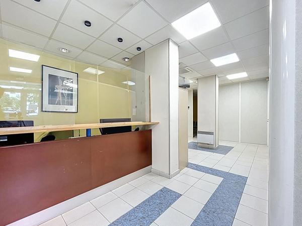 Achat local commercial Saint-Michel-sur-Orge - 11 pièce(s) - 249 m² - 380 000 €