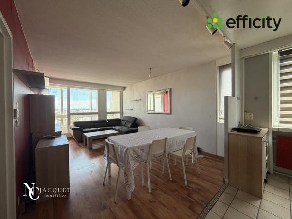 Appartement
         4 pièces
        - 76 m² Exclusivité 235 000 € *